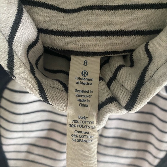 Lulu Lemon Sweatshirt - Picture 2 of 4